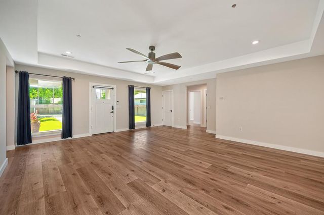 509 Preston Ave, Ione, CA 95640