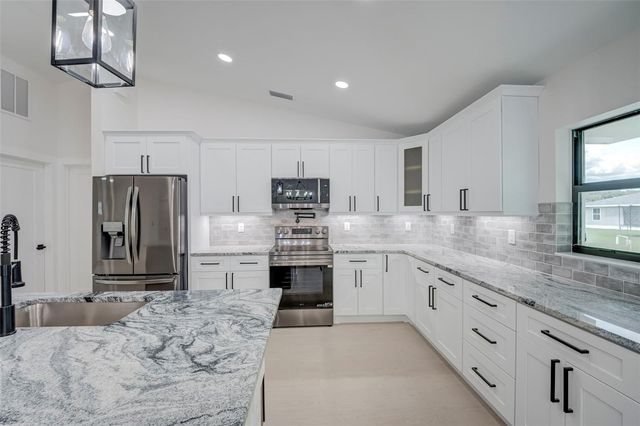 7042 GROVE BOULEVARD, Punta Gorda, FL 33982