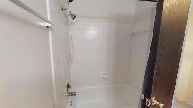 3008 Bolgos Circle, Ann Arbor, MI 48105
