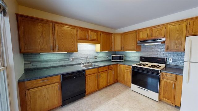 3008 Bolgos Circle, Ann Arbor, MI 48105