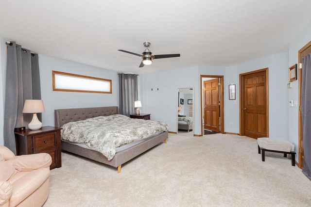 1420 Country Club LANE, Watertown, WI 53098