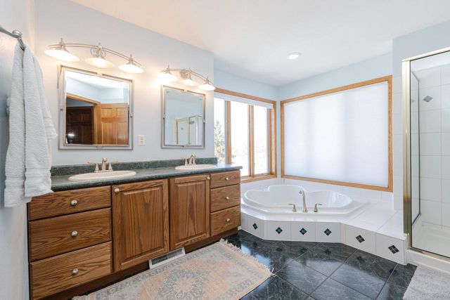 1420 Country Club LANE, Watertown, WI 53098