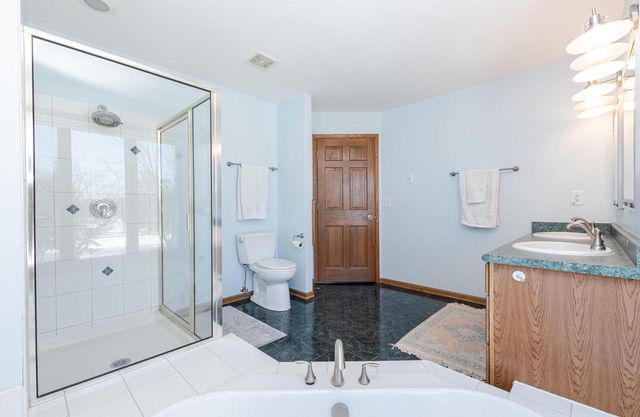 1420 Country Club LANE, Watertown, WI 53098