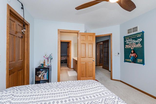 1420 Country Club LANE, Watertown, WI 53098