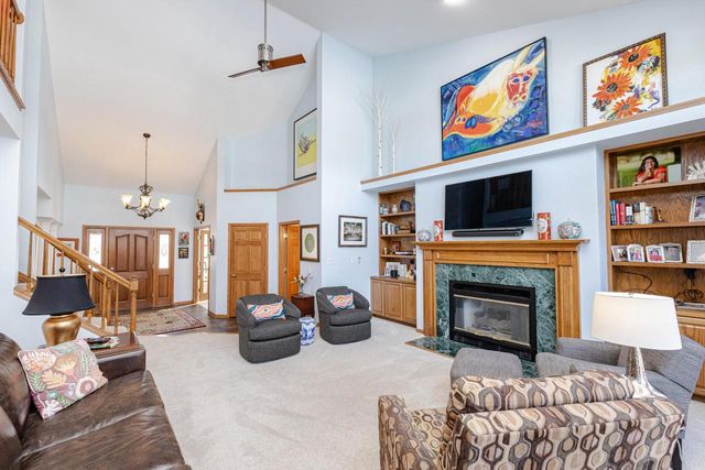 1420 Country Club LANE, Watertown, WI 53098