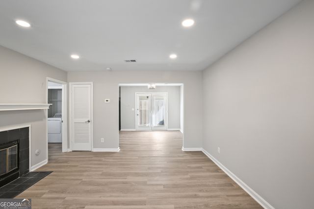 124 Holcomb Ferry Road, Roswell, GA 30076