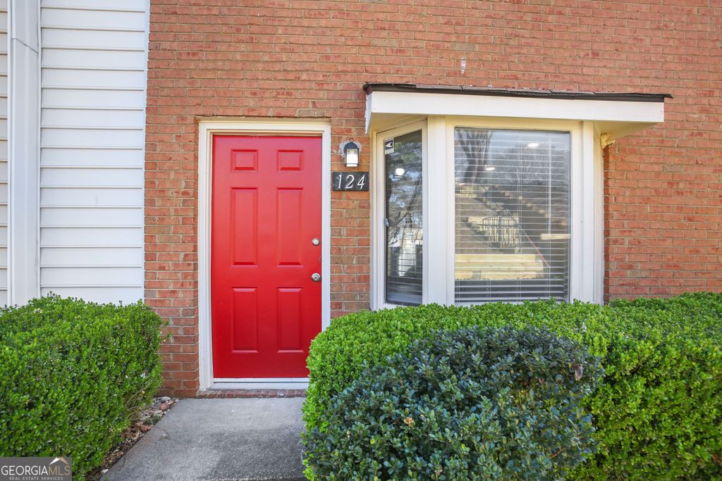 124 Holcomb Ferry Road, Roswell, GA 30076