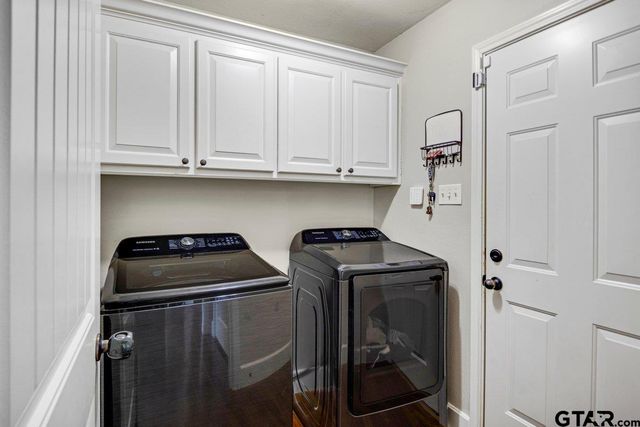 19110 Winstar Dr, Flint, TX 75762