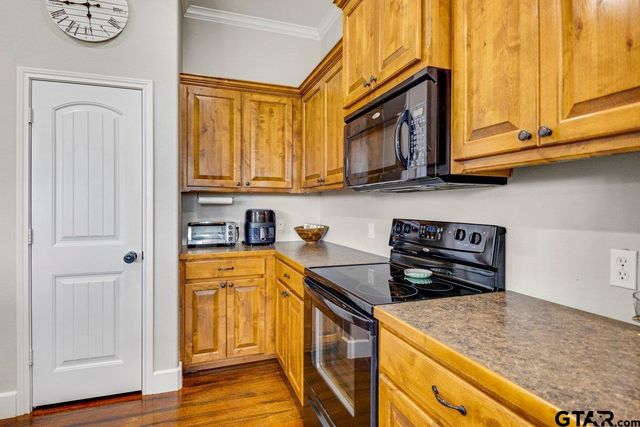 19110 Winstar Dr, Flint, TX 75762