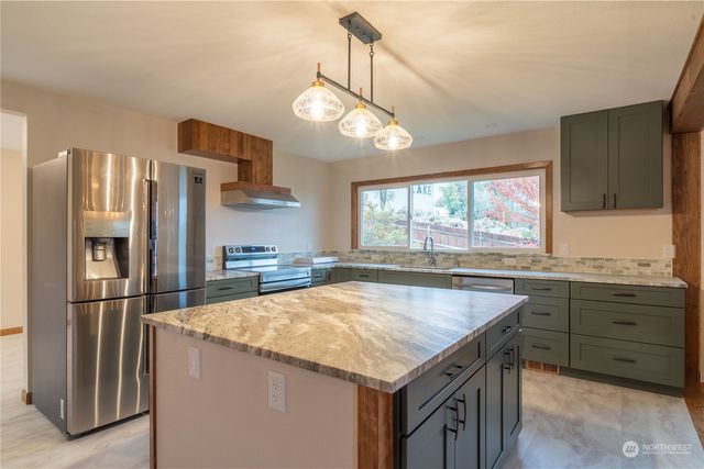 835 S Kiefer Drive, Moses Lake, WA 98837