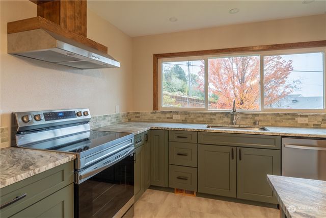 835 S Kiefer Drive, Moses Lake, WA 98837