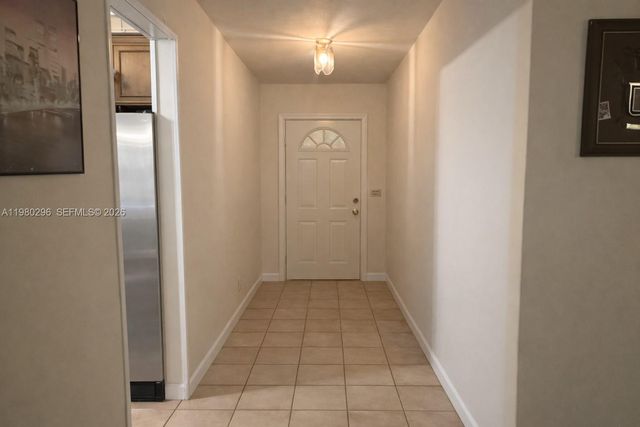 3930 NW 185th St, Miami Gardens, FL 33055