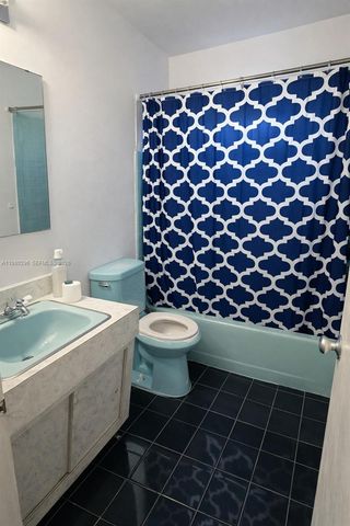 3930 NW 185th St, Miami Gardens, FL 33055