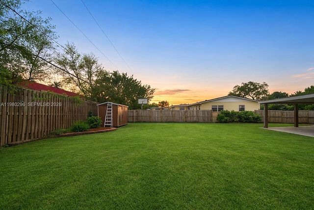 3930 NW 185th St, Miami Gardens, FL 33055