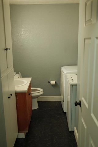 101 Maple Street, Modesto, CA 95351