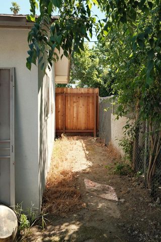 101 Maple Street, Modesto, CA 95351