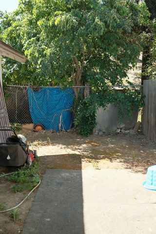 101 Maple Street, Modesto, CA 95351