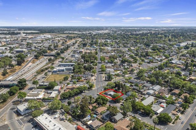 101 Maple Street, Modesto, CA 95351