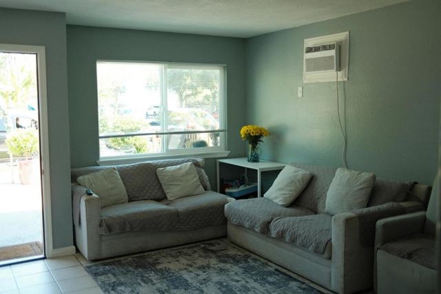 101 Maple Street, Modesto, CA 95351