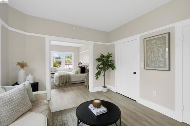 216 Oakland Ave, Oakland, CA 94611