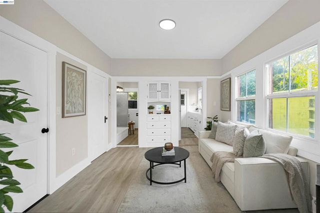 216 Oakland Ave, Oakland, CA 94611