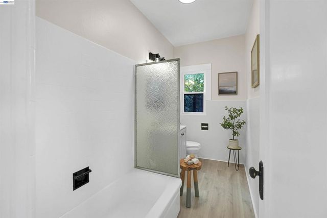 216 Oakland Ave, Oakland, CA 94611