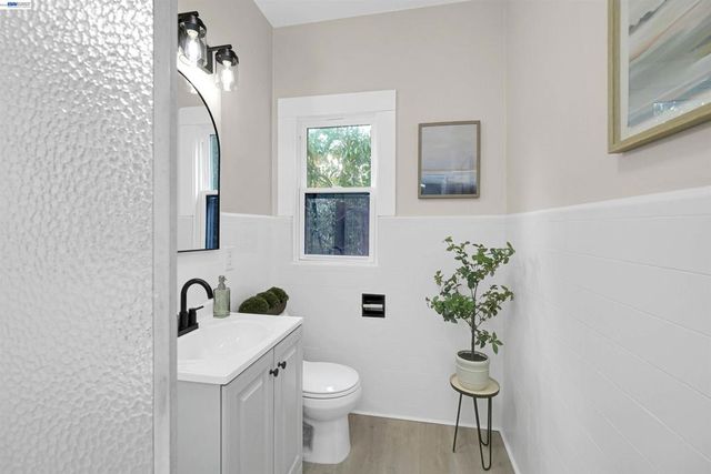 216 Oakland Ave, Oakland, CA 94611