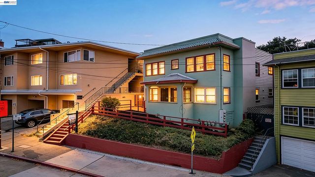 216 Oakland Ave, Oakland, CA 94611