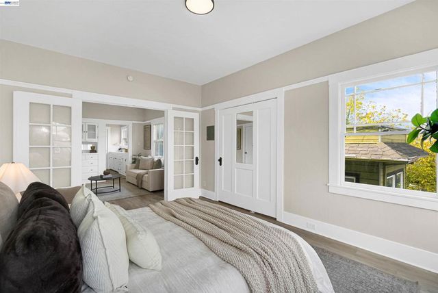 216 Oakland Ave, Oakland, CA 94611