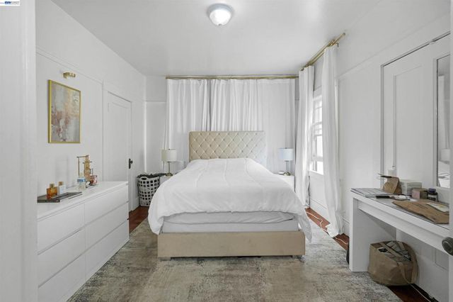 216 Oakland Ave, Oakland, CA 94611