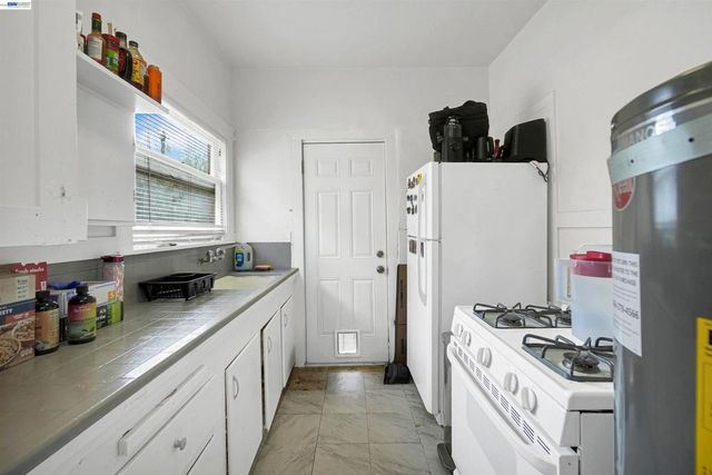 216 Oakland Ave, Oakland, CA 94611