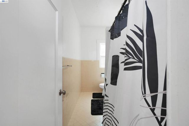 216 Oakland Ave, Oakland, CA 94611