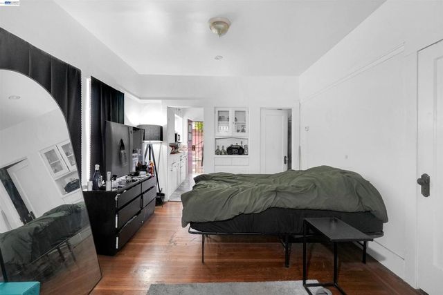 216 Oakland Ave, Oakland, CA 94611