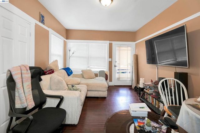 216 Oakland Ave, Oakland, CA 94611