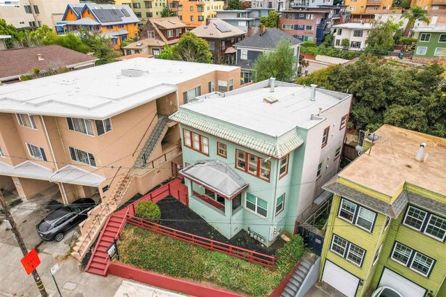 216 Oakland Ave, Oakland, CA 94611