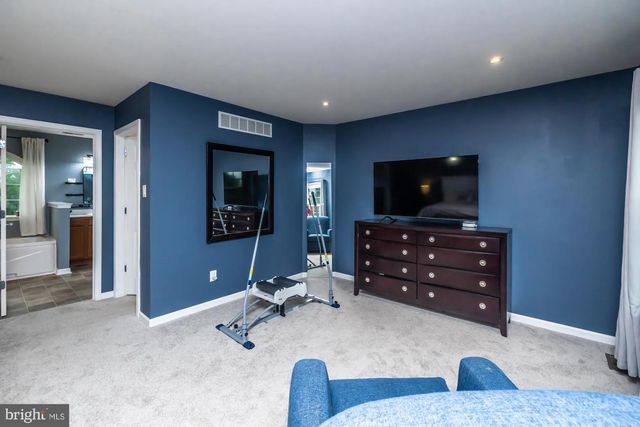 222 S COWAN RD, Parkesburg, PA 19365