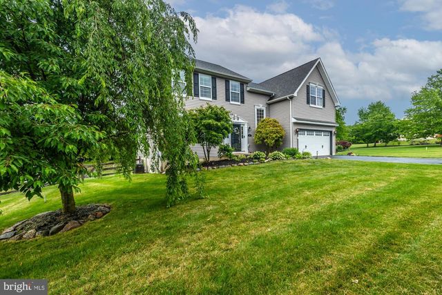 222 S COWAN RD, Parkesburg, PA 19365