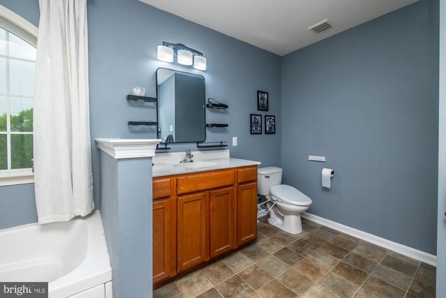 222 S COWAN RD, Parkesburg, PA 19365