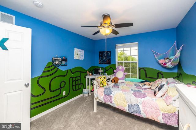 222 S COWAN RD, Parkesburg, PA 19365
