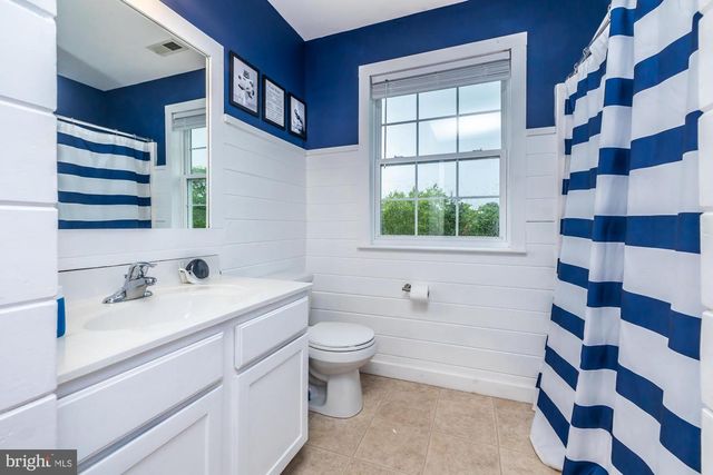 222 S COWAN RD, Parkesburg, PA 19365