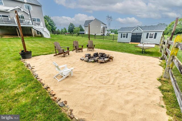 222 S COWAN RD, Parkesburg, PA 19365