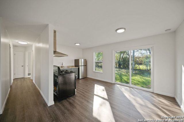 3222 PINE HOLLOW ST, San Antonio, TX 78211