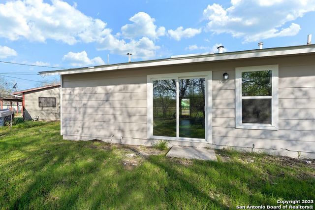 3222 PINE HOLLOW ST, San Antonio, TX 78211