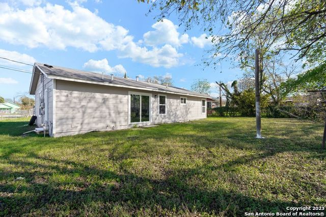 3222 PINE HOLLOW ST, San Antonio, TX 78211