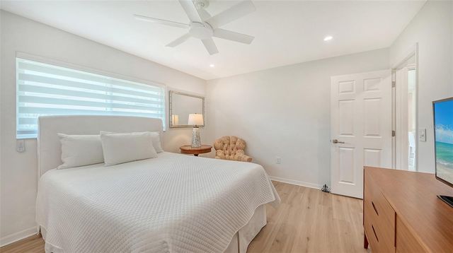 6988 COUNTRY LAKES CIRCLE, Sarasota, FL 34243