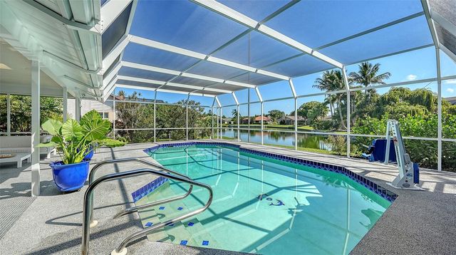 6988 COUNTRY LAKES CIRCLE, Sarasota, FL 34243