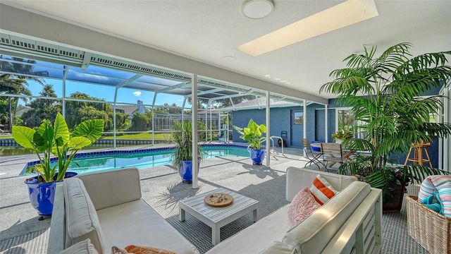 6988 COUNTRY LAKES CIRCLE, Sarasota, FL 34243