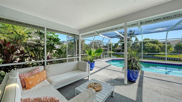 6988 COUNTRY LAKES CIRCLE, Sarasota, FL 34243