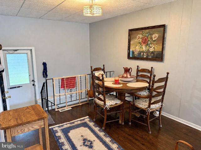 506 GREEN VALLEY RD, Turnersville, NJ 08012