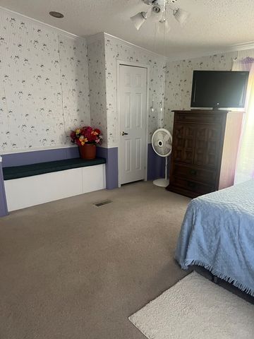 115 Geranium Cir, Midland City, AL 36350